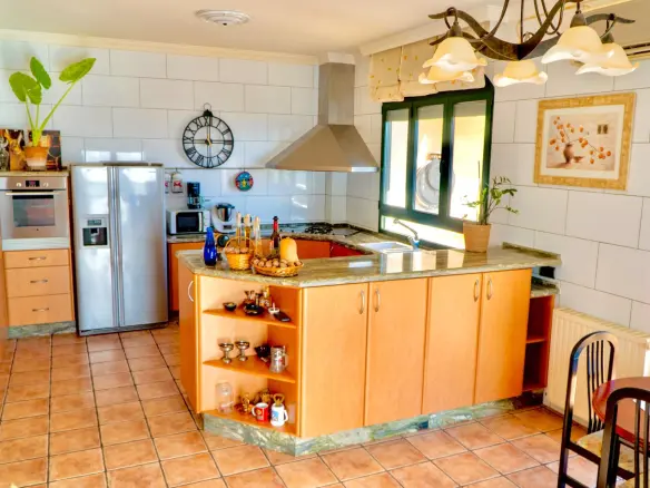 5-bedroom Country House In Cocentaina, Spain (411 M²)