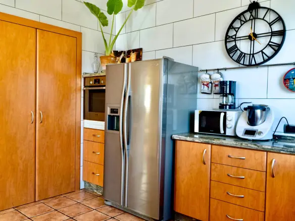 5-bedroom Country House In Cocentaina, Spain (411 M²)