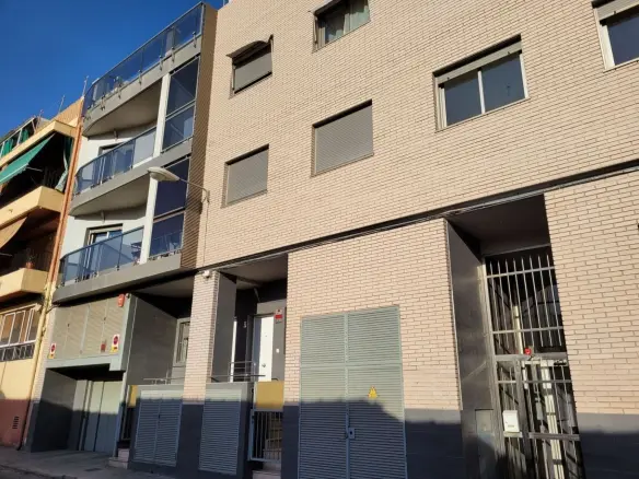 Garage Of 22 M² In Alicante, Spain