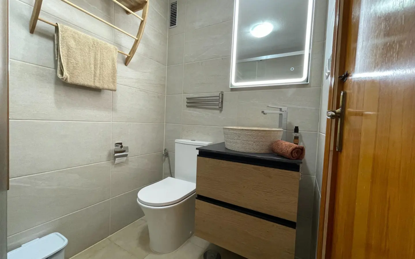 Semi 100 M² In Torrevieja, Spain