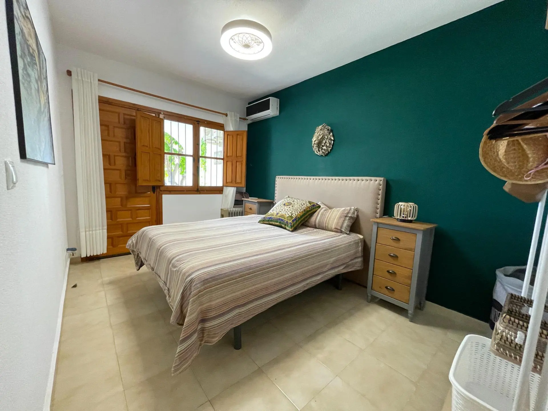 Semi 100 M² In Torrevieja, Spain