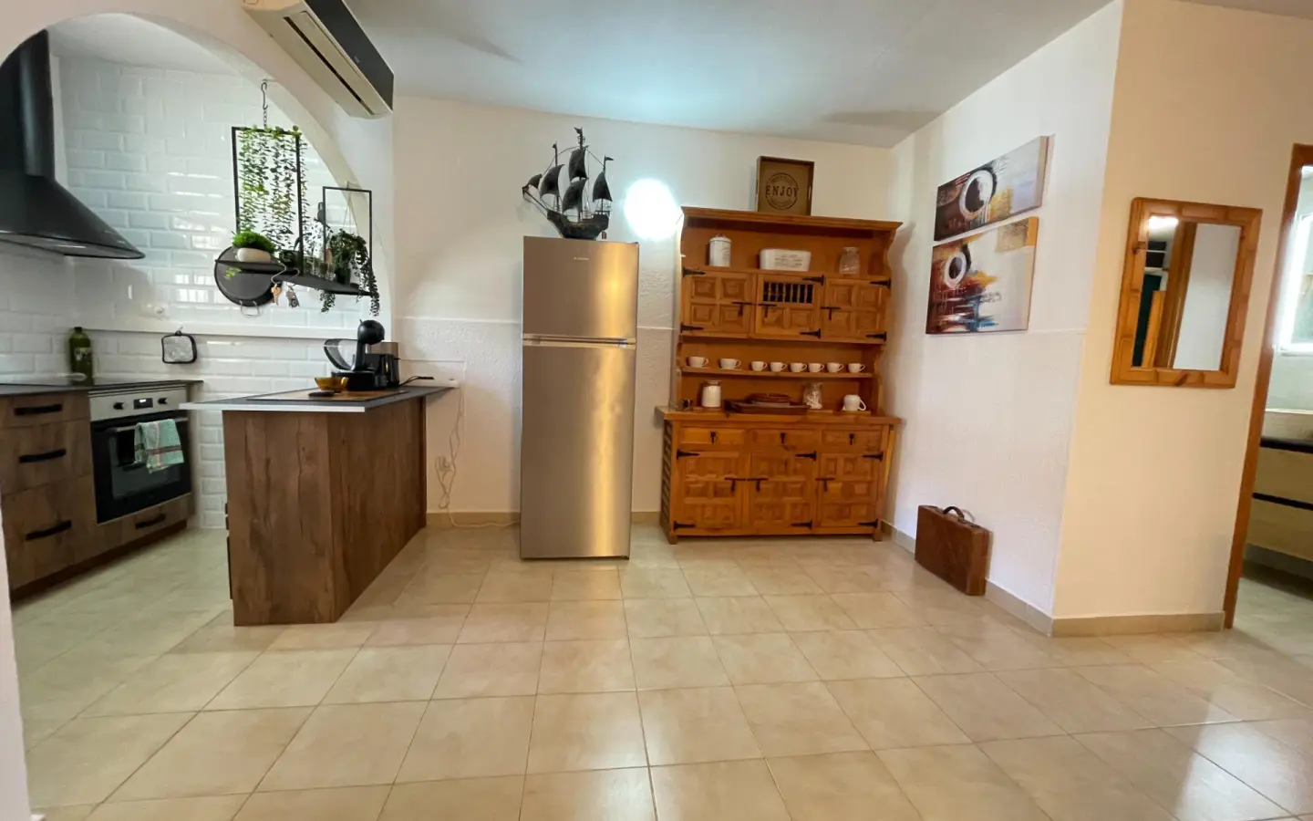 Semi 100 M² In Torrevieja, Spain