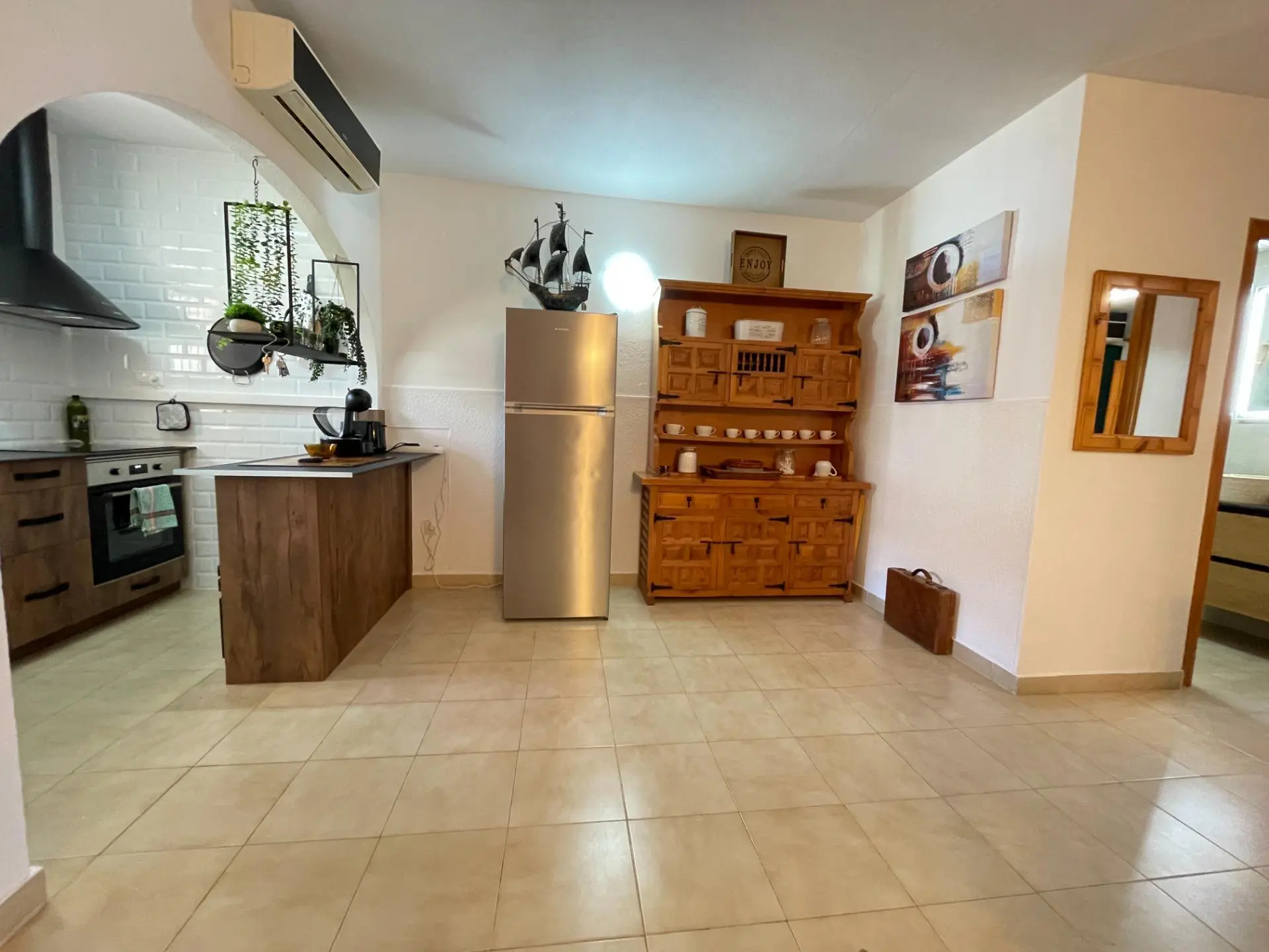 Semi 100 M² In Torrevieja, Spain