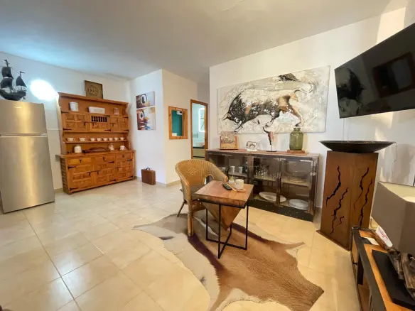 2-bedroom Semi In Torrevieja, Spain (100 M²)