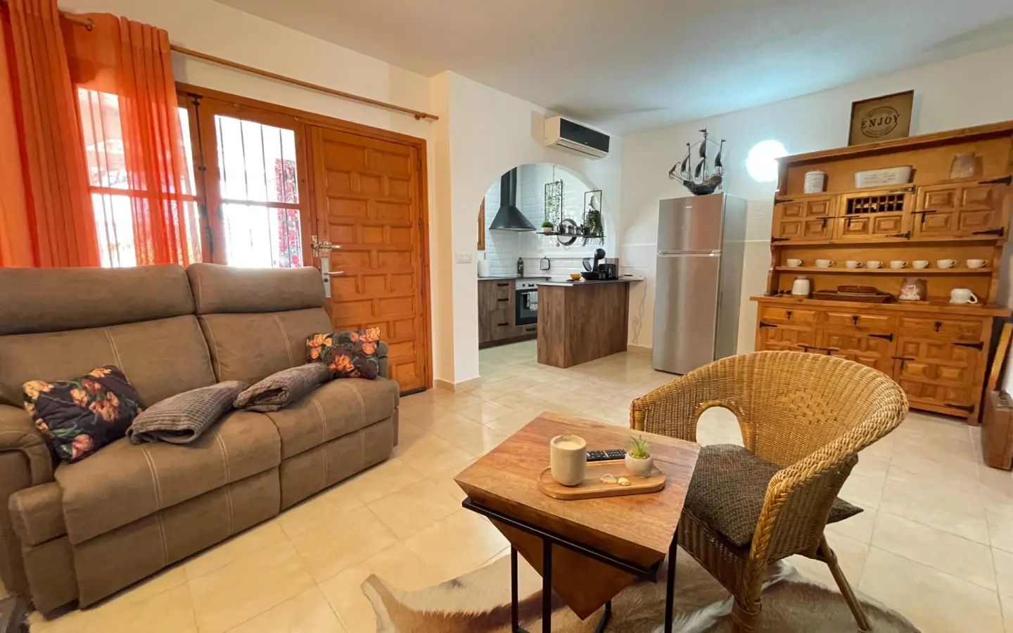 Semi 100 M² In Torrevieja, Spain