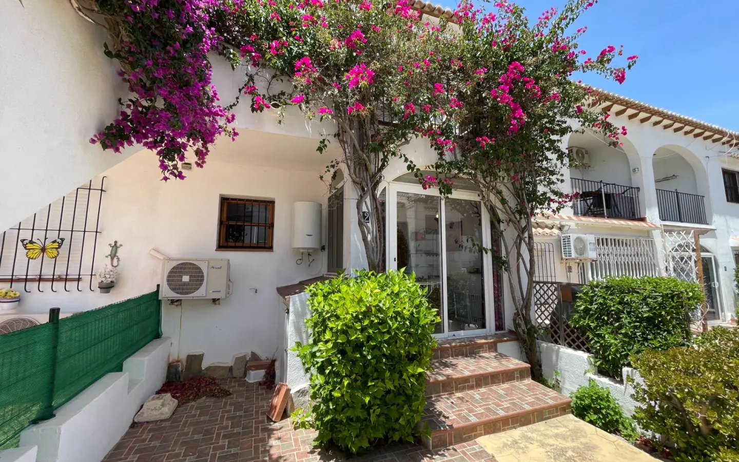 Semi 100 M² In Torrevieja, Spain