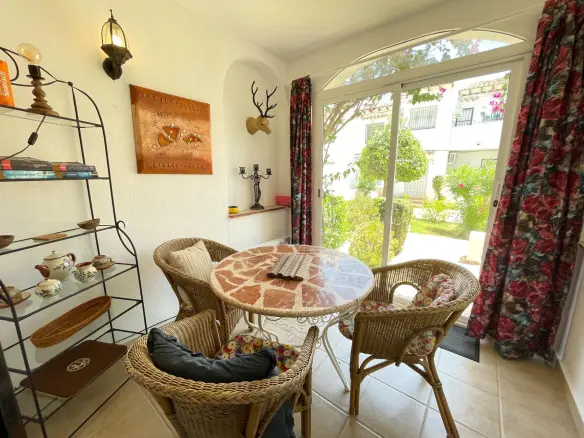 2-bedroom Semi In Torrevieja, Spain (100 M²)