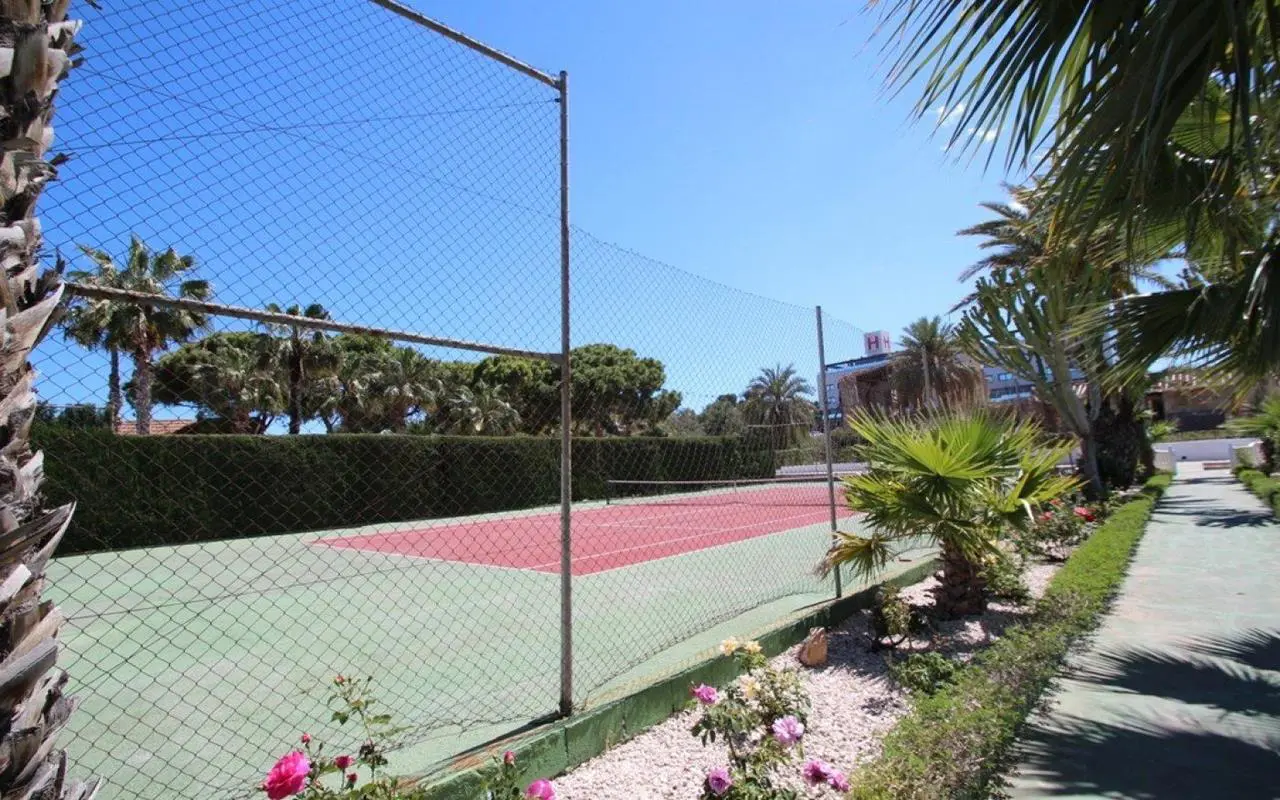 Bungalow Of 50 M² With Features In Torrevieja, Spain