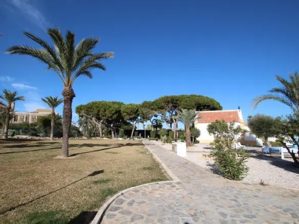 Bungalow Of 50 M² With Features In Torrevieja, Spain