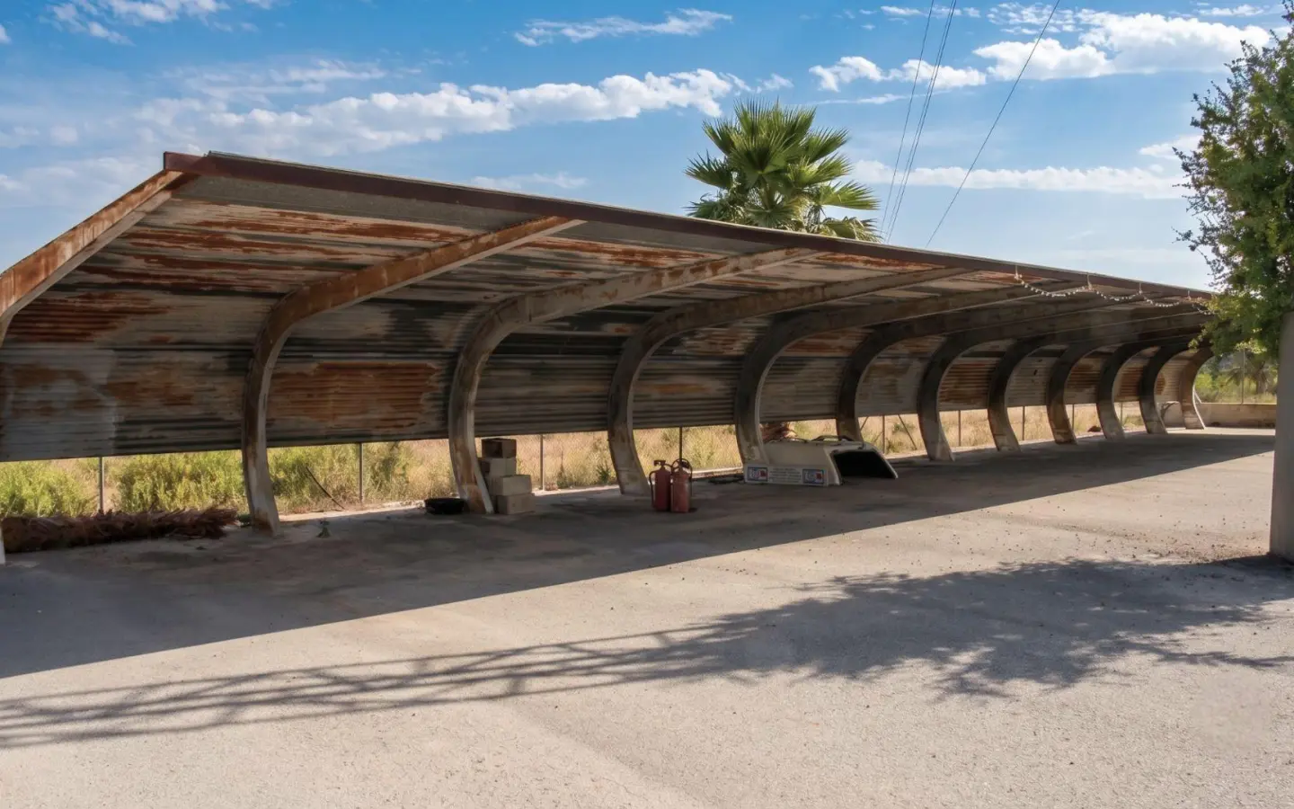 Industrial Unit Of 377 M² In Elche Pedanias, Spain