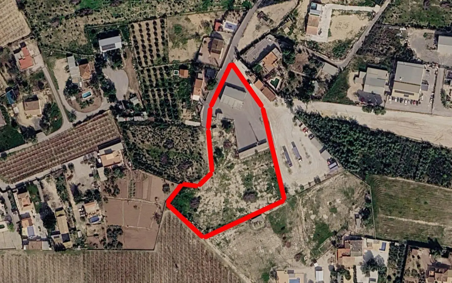 Industrial Unit Of 377 M² In Elche Pedanias, Spain