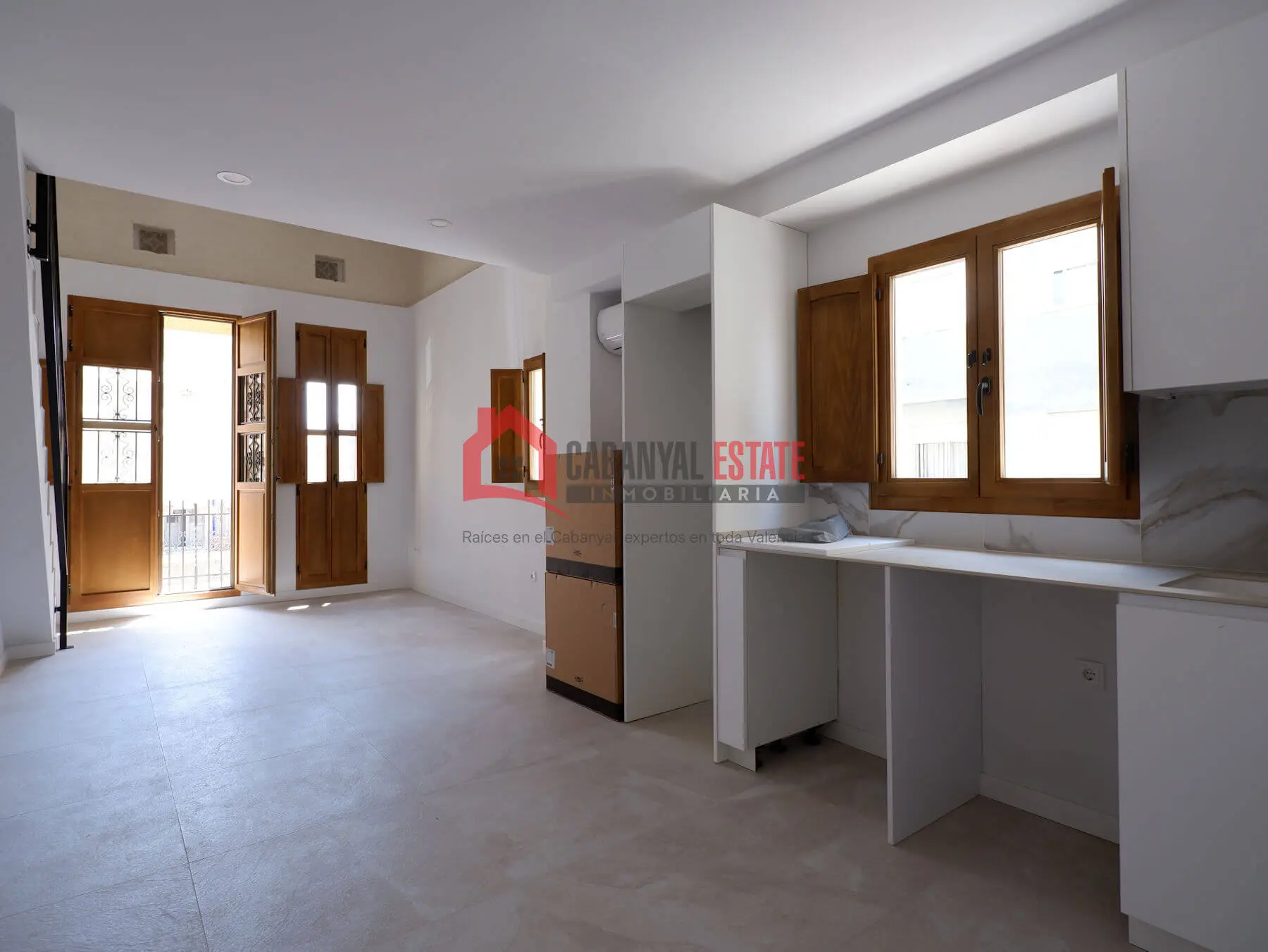 Apartment Of 80 M² In Valencia, Spain