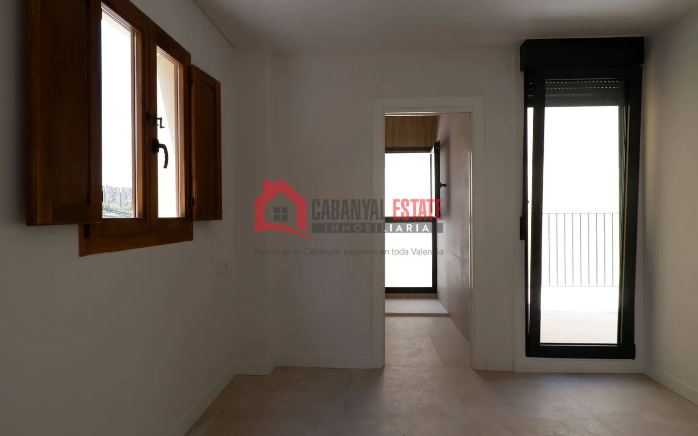Διώροφη κατοικία 2 υπνοδωματίων στη Βαλένθια (80 τ.μ.)
