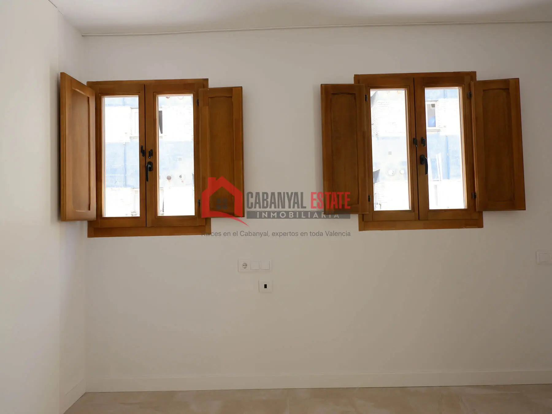 Apartment Of 80 M² In Valencia, Spain