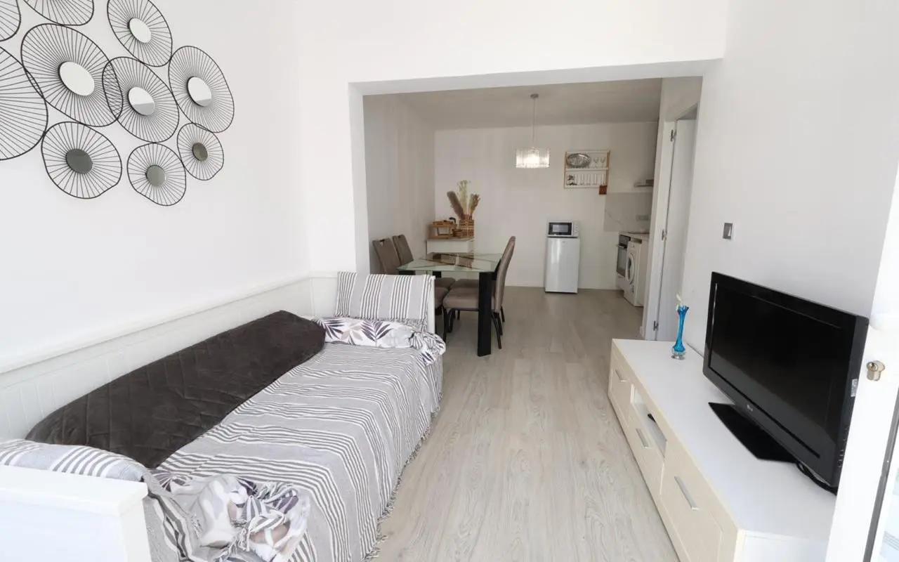 Bungalow Of 50 M² With Features In Torrevieja, Spain