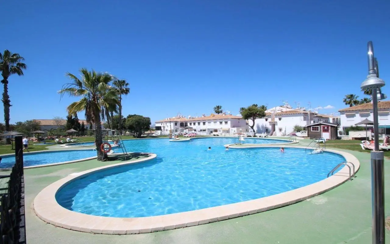 Bungalow Of 50 M² With Features In Torrevieja, Spain