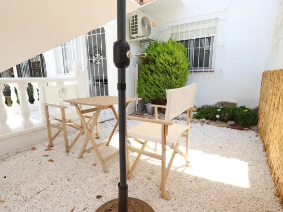 Bungalow Of 50 M² With Features In Torrevieja, Spain