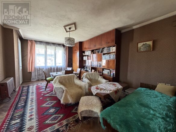 Two-bedroom Apartment Of 75 M² In Gorna Oryahovitsa City Centre