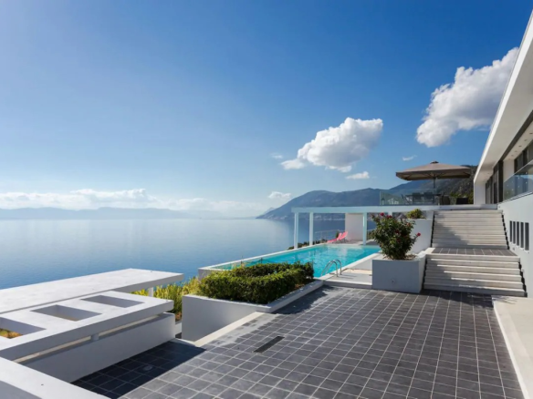 Villa Of 600 M² On Euboea Island