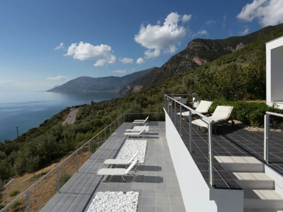 8-bedroom Villa In Aidipsos, Greece (600 M²)