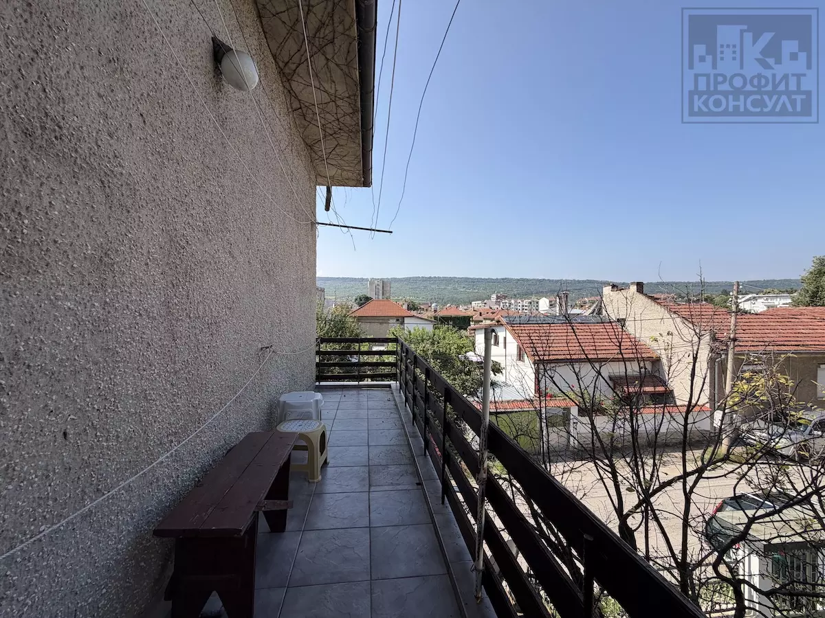 14 Two-bedroom Apartment Of 75 M² In Gorna Oryahovitsa City Centre