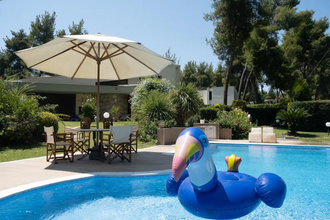 3-bedroom Villa In Kassandra, Greece (115 M²)