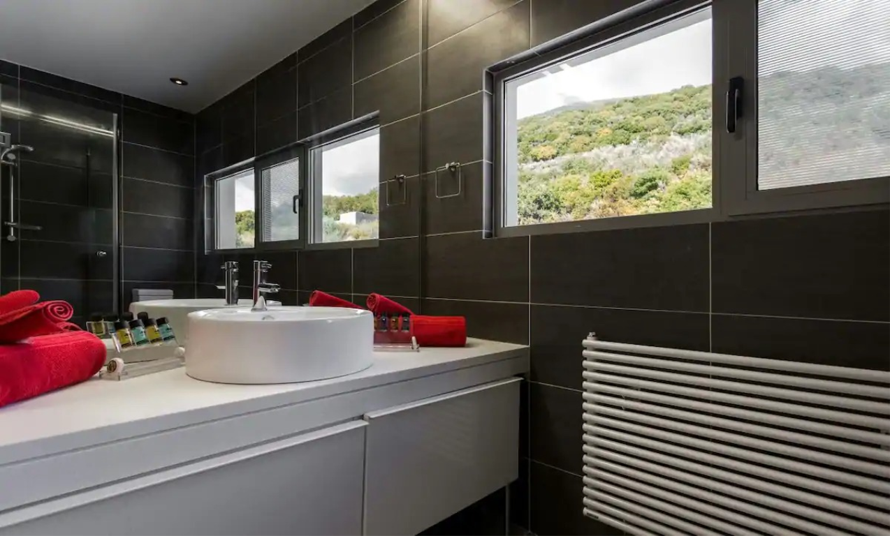 Villa Of 600 M² On Euboea Island