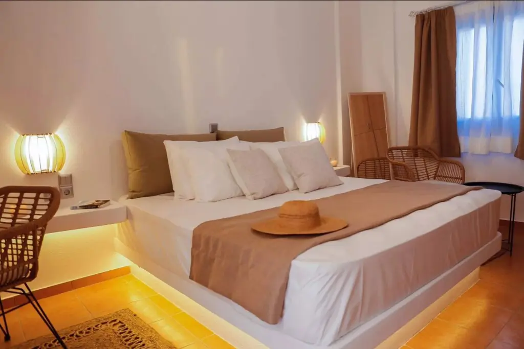 Villa Of 150 M² In Santorini