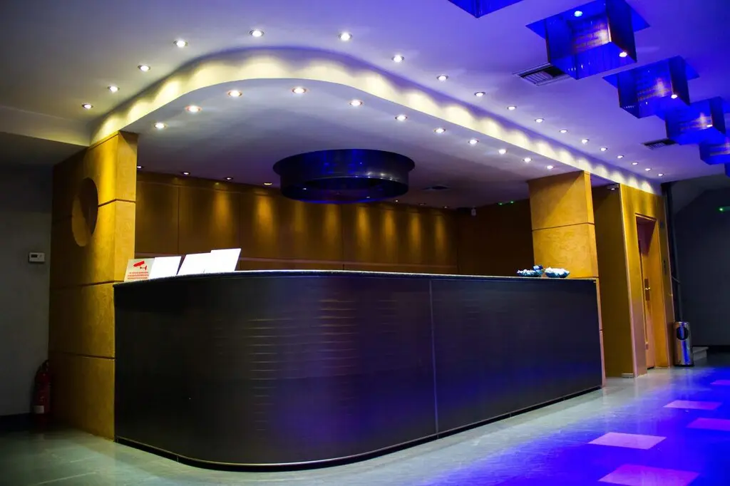 Hotel Of 4000 M² With 4000 M² In Athens