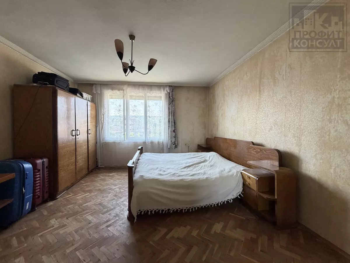 4 Two-bedroom Apartment Of 75 M² In Gorna Oryahovitsa City Centre