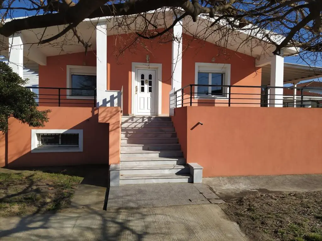 Detached House Of 470 M² In The Suburbs Of Thessaloniki