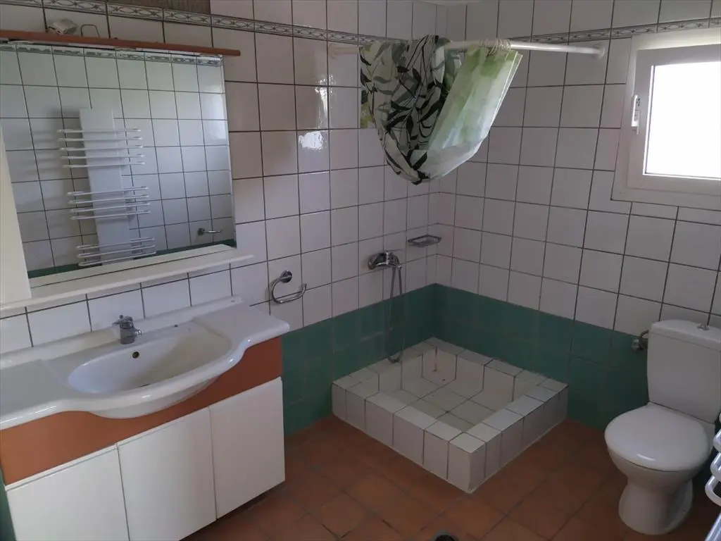 Detached House Of 470 M² In The Suburbs Of Thessaloniki