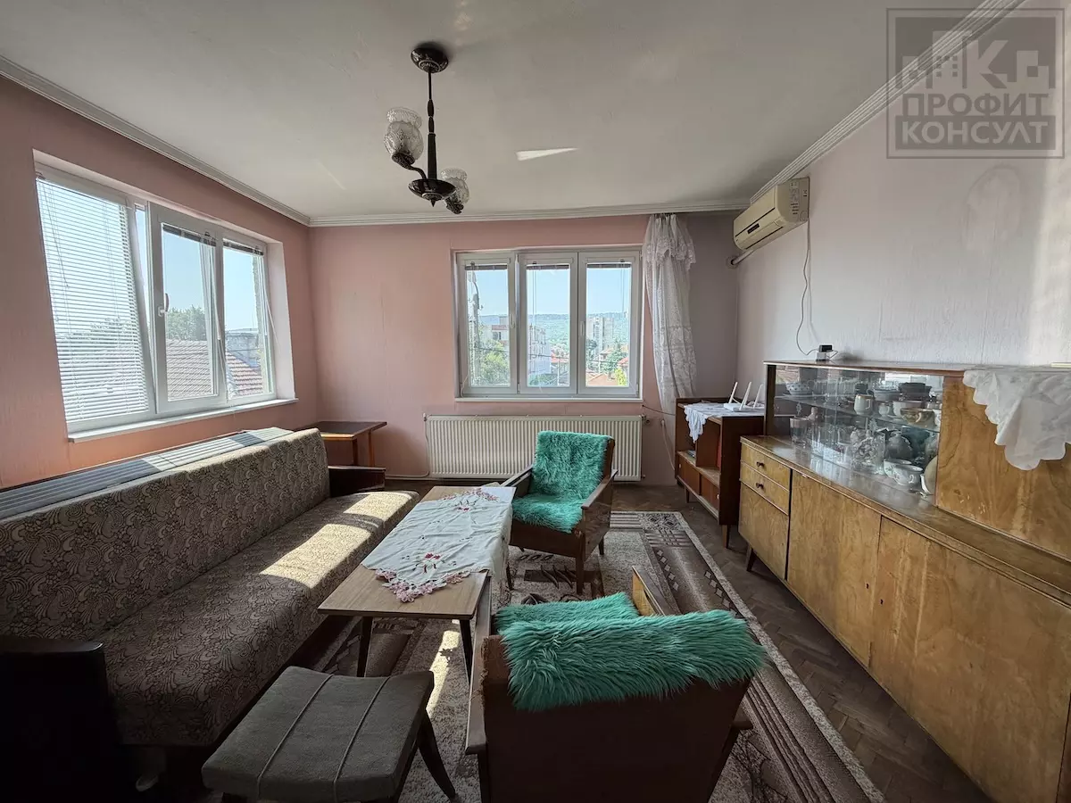 7 Two-bedroom Apartment Of 75 M² In Gorna Oryahovitsa City Centre