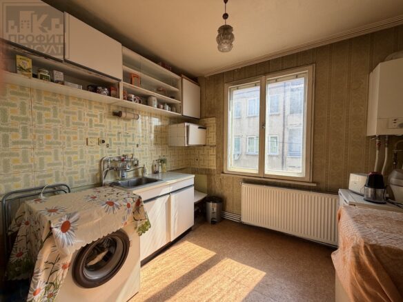 Two-bedroom Apartment Of 75 M² In Gorna Oryahovitsa City Centre