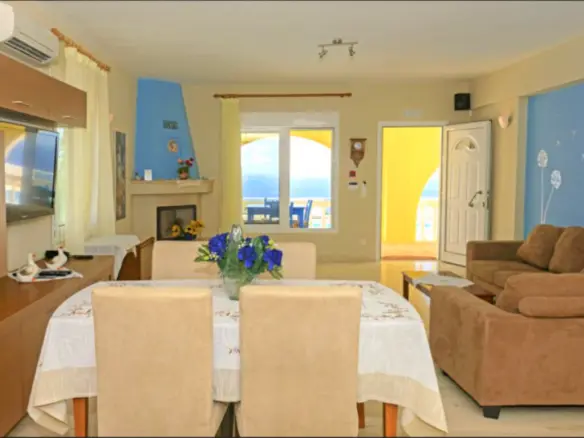 2-bedroom Villa In Makris Gialos, Greece (102 M²)