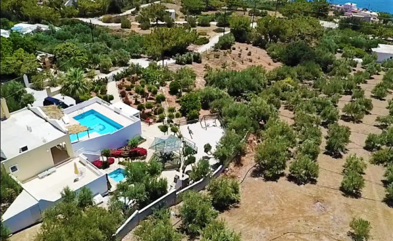 2-bedroom Villa In Makris Gialos, Greece (102 M²)