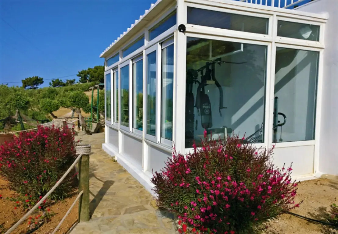 2-bedroom Villa In Makris Gialos, Greece (102 M²)