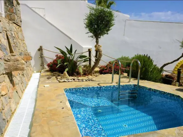 2-bedroom Villa In Makris Gialos, Greece (102 M²)