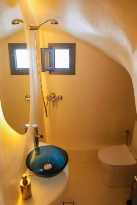 Villa Of 150 M² In Santorini