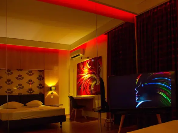 Hotel In Neo Faliro, Greece (4.000 M²)