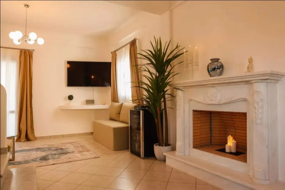 Villa Of 150 M² In Santorini