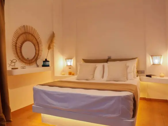 4-bedroom Villa In Santorini, Greece (150 M²)