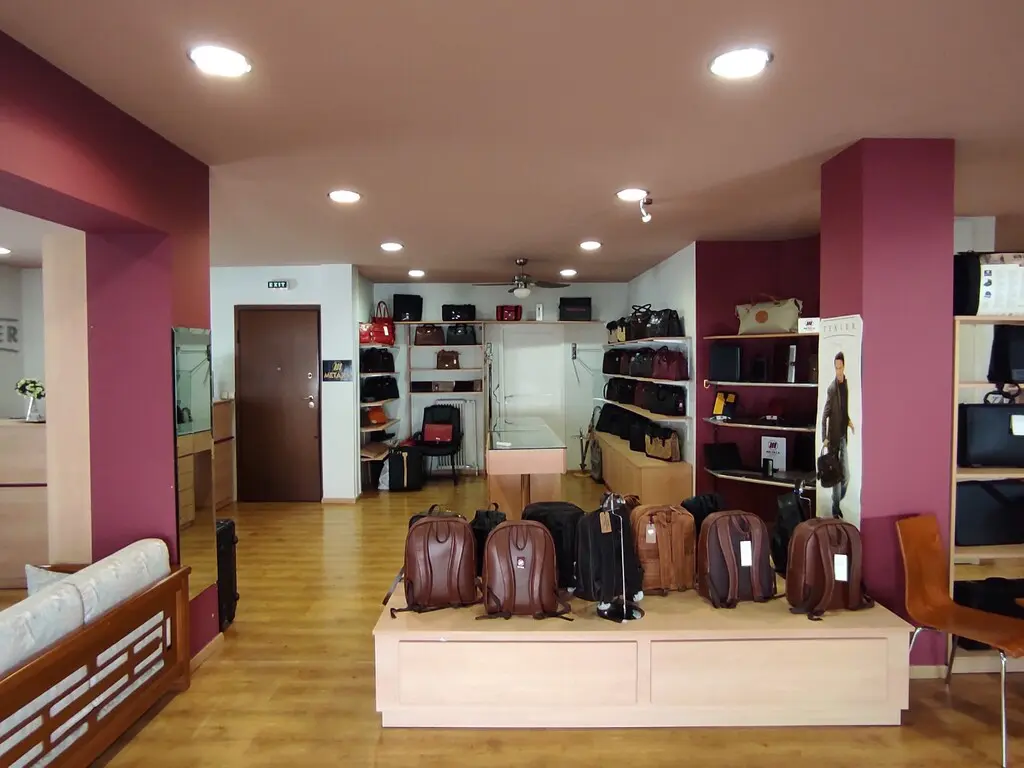 Building Of 312 M² In Athens