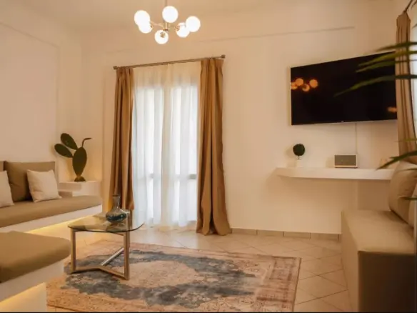 4-bedroom Villa In Santorini, Greece (150 M²)