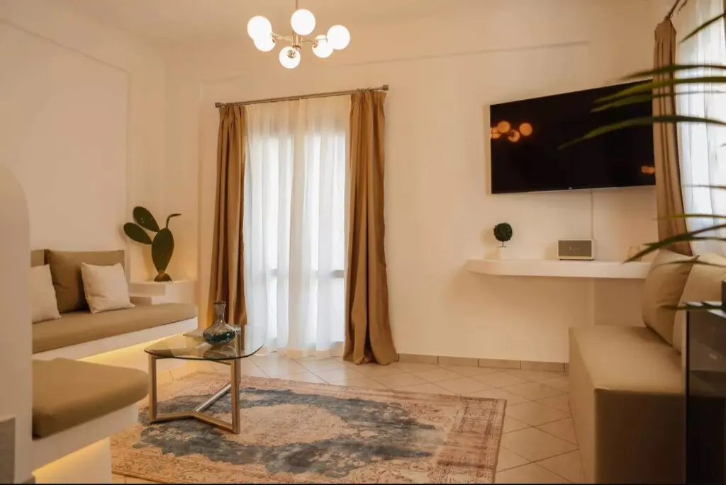 Villa Of 150 M² In Santorini