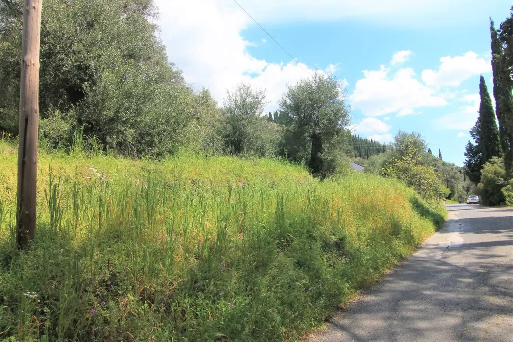 Land Of 1206 M² In Corfu