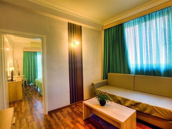 Hotel Of 3863 M² In Corfu