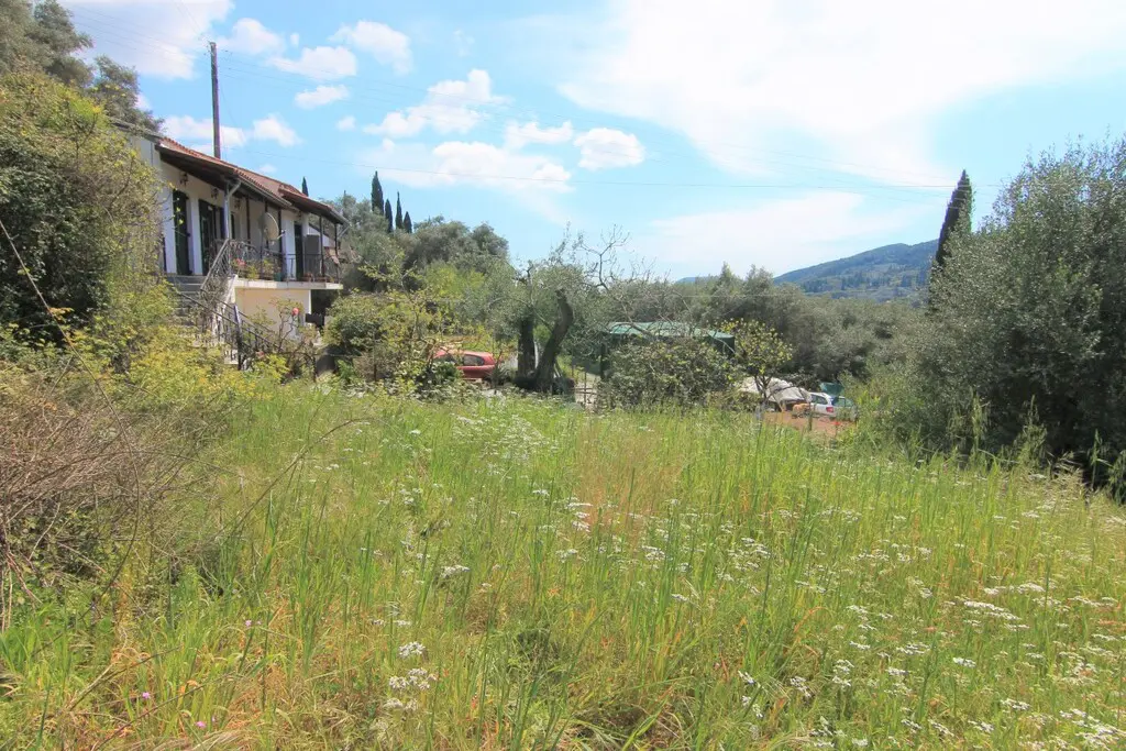 Land Of 1206 M² In Corfu