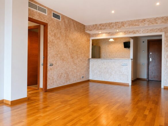Apartment Of 150 M² With Large Private Terrace In Palma De Mallorca