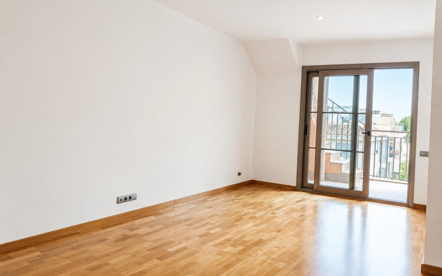 Apartment Of 150 M² With Large Private Terrace In Palma De Mallorca